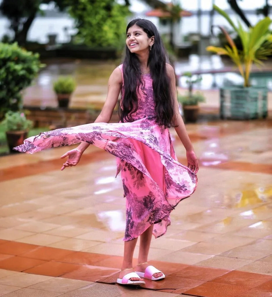 Nivedya R Sankar: Check Out the Wiki, Age, Biography, Family, YouTube, and 25+ Beautiful Photos 26
