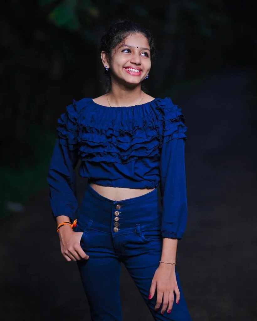 Nivedya R Sankar: Check Out the Wiki, Age, Biography, Family, YouTube, and 25+ Beautiful Photos 14