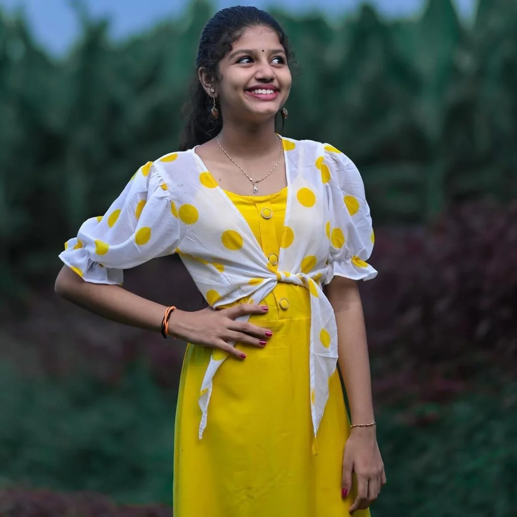 Nivedya R Sankar: 25 Dazzling Photos That Highlight Her Unique Style and Personality 16