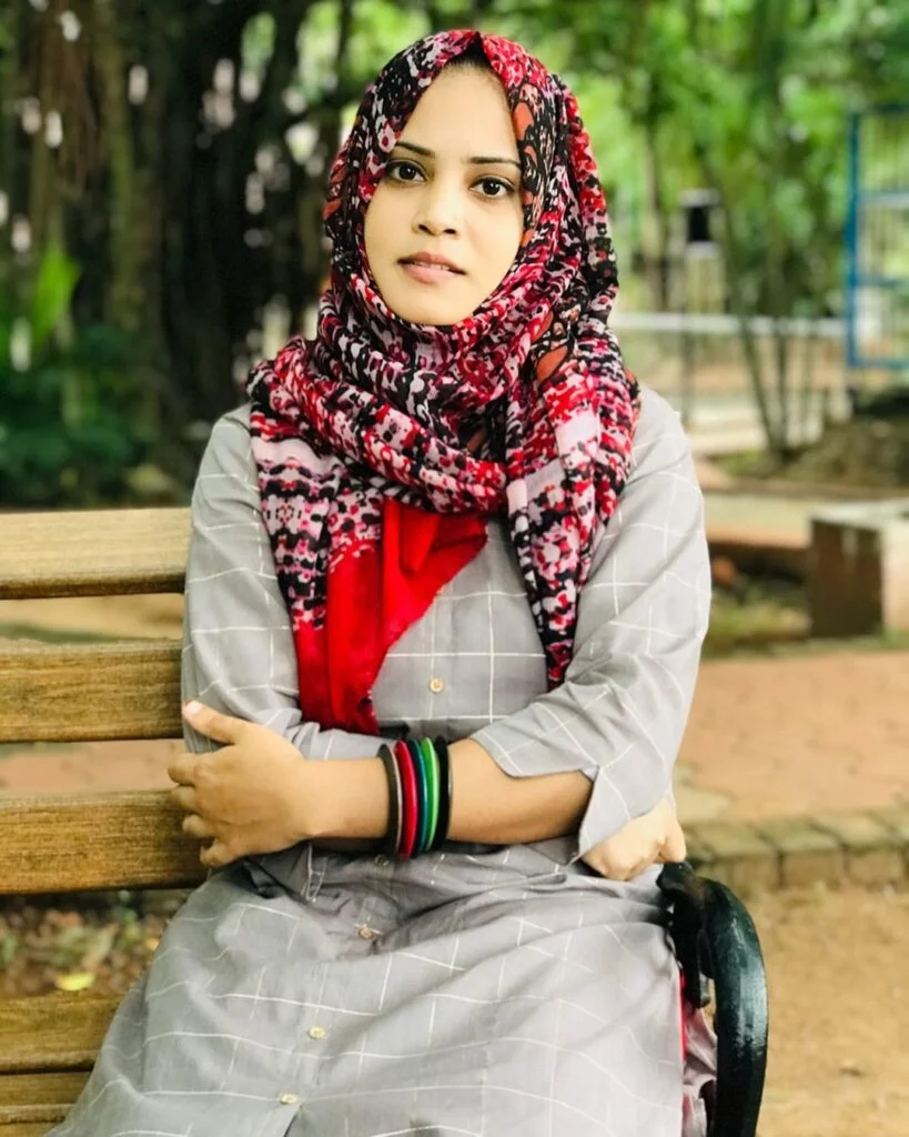 Fathima Thahiliya: A Glimpse into Her Life - Biography and 21 Beautiful Photos 4