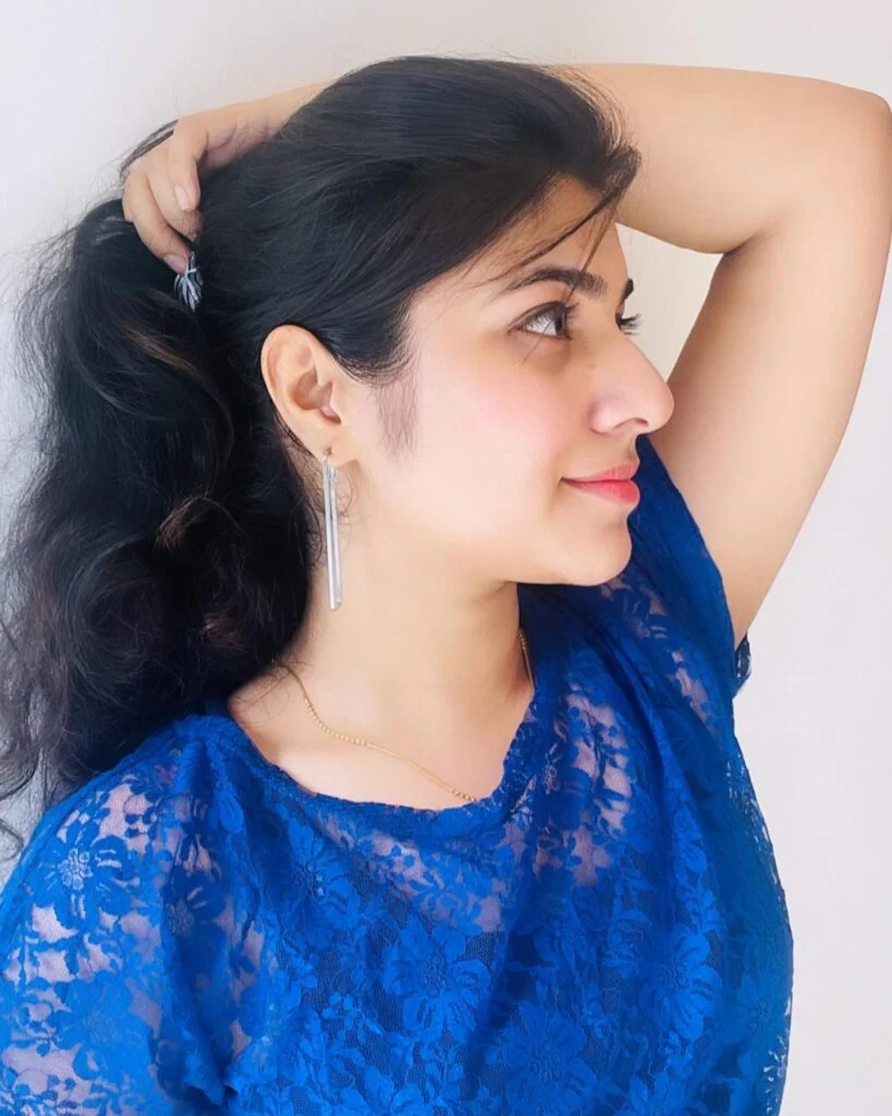 Shara Sherly Samuel Koshy (Thatteem Mutteem): Check Out the Wiki, Age, Biography, Family, and 19+ Beautiful Photos 13