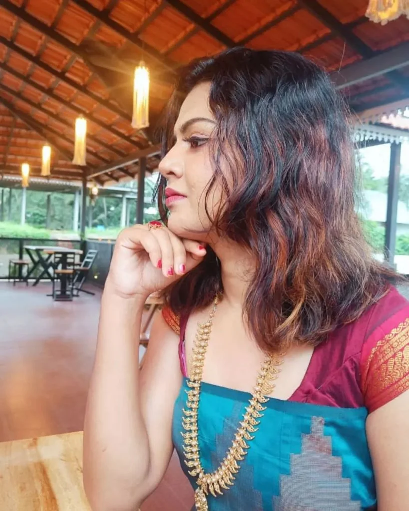 Nandana Sahadevan: "Nalla Samayam" Movie Actress Wiki and 20+ Gorgeous Photos 1