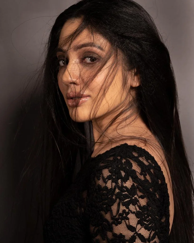 Veena Nandakumar Hot and Bold 50+ Photos Will Blow Your Mind Away 19