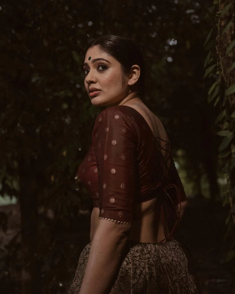 Veena Nandakumar Hot and Bold 50+ Photos Will Blow Your Mind Away 28