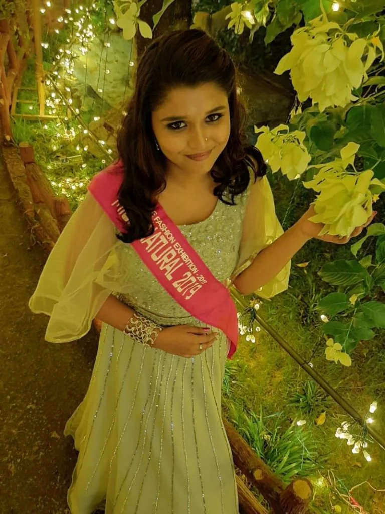 Angeline Mariya: “Nalla Samayam” Movie Actress Wiki and 15+ Beautiful Photos 13