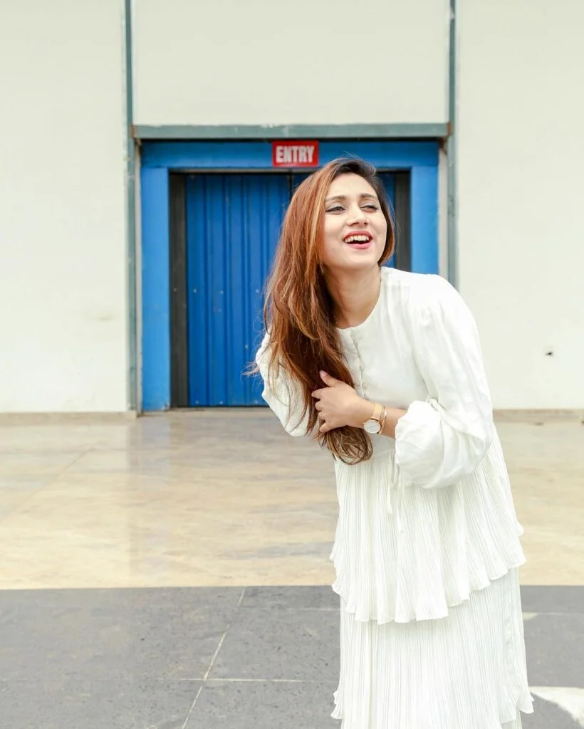 Neeha Riyaz: 22 Dazzling Photos That Highlight Their Unique Style and Personality 8
