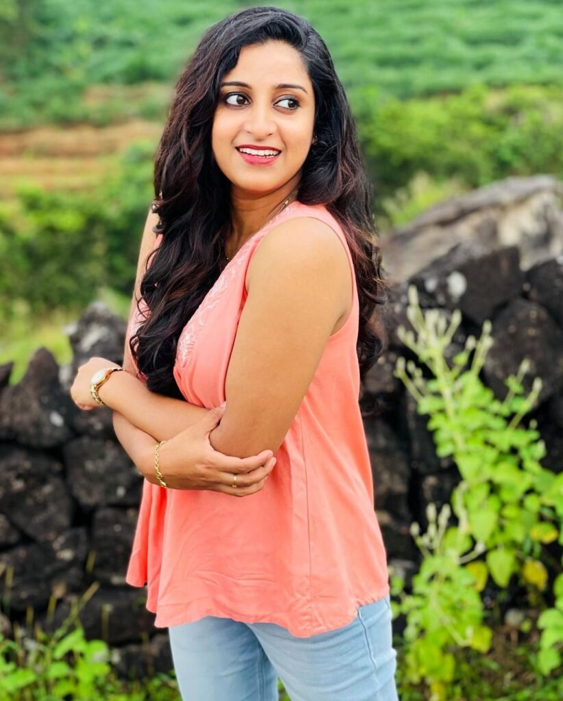 Anagha Stibin: Check Out the Wiki, Age, Biography, Family, and 22+ Beautiful Photos 9
