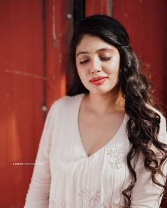 Veena Nandakumar Hot