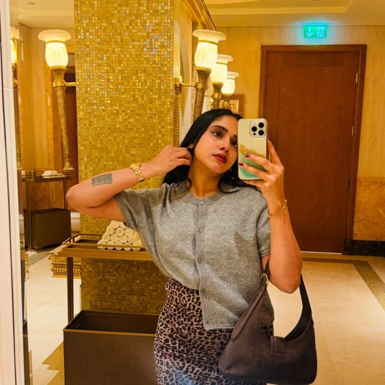 Varsha Ramesh – Biography, Age, Husband, Movies & More - Click in Kerala
